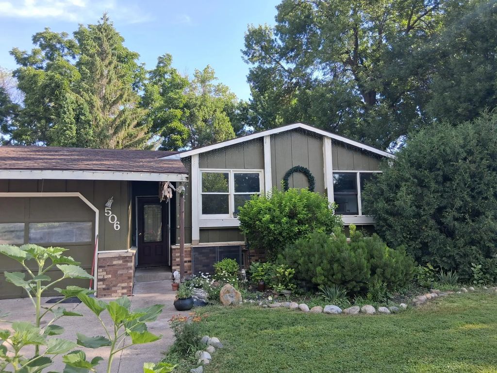 506 W Stanton Avenue, Fergus Falls