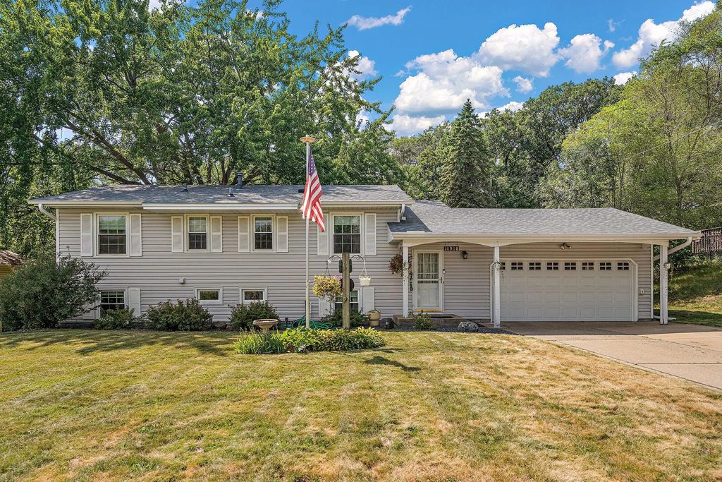 10908 Dahlia Street Nw, Coon Rapids