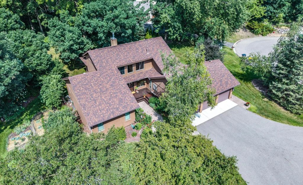 18425 Jamaica Path, Lakeville