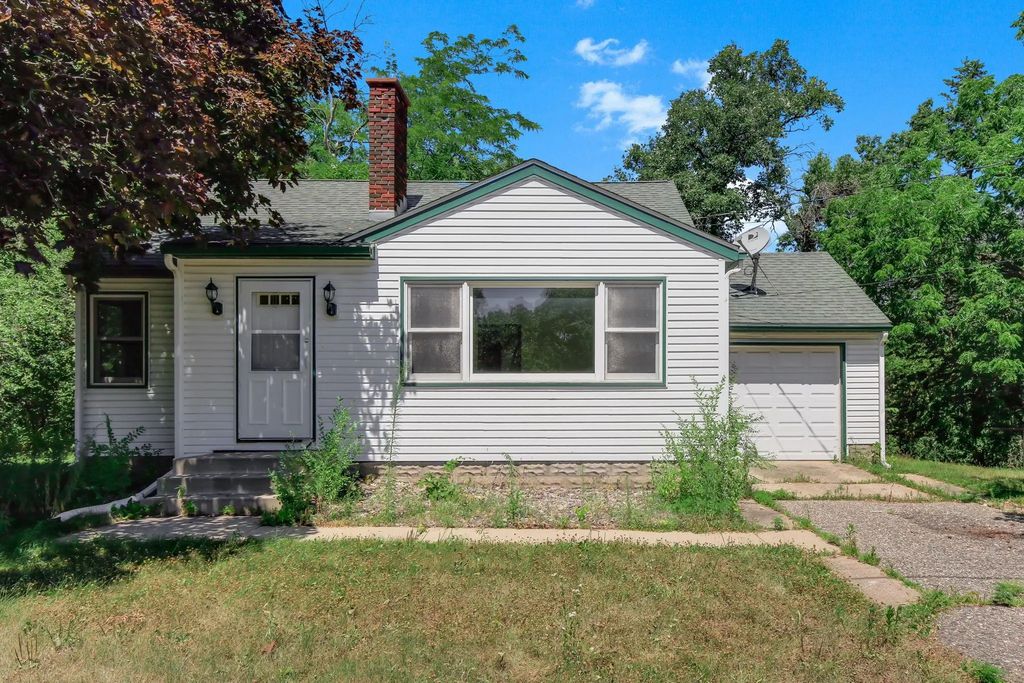 4374 Us-61, Red Wing
