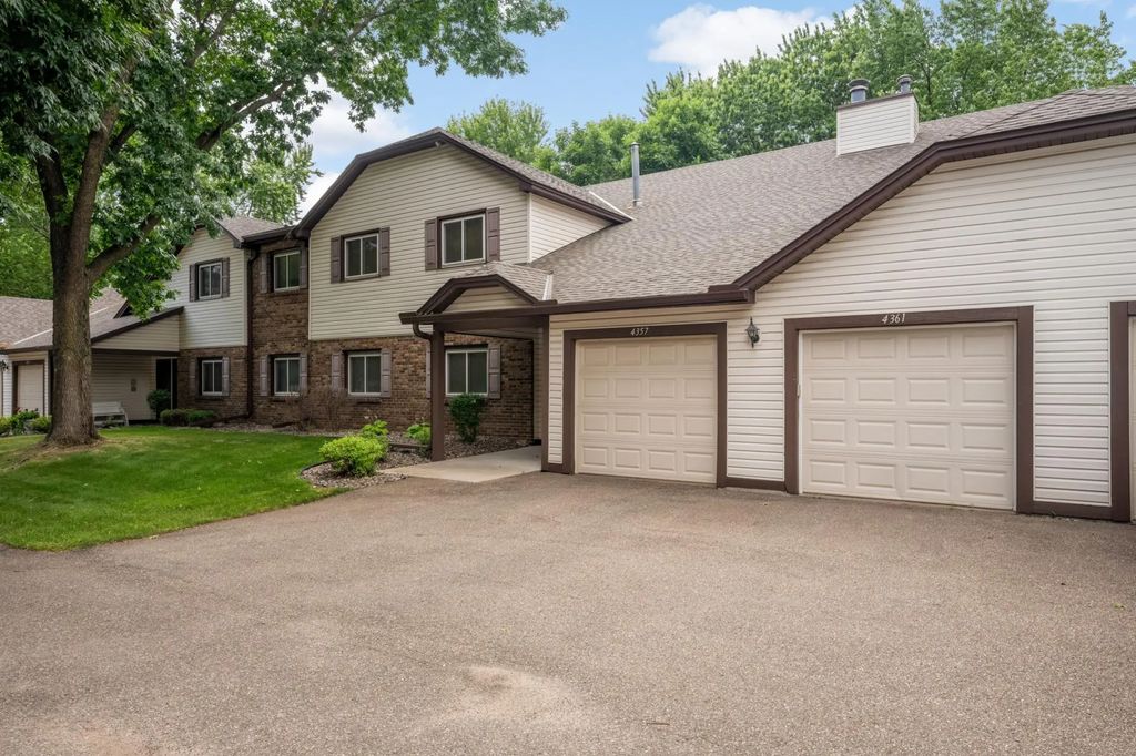 4361 Buckingham Court 1207, Vadnais Heights