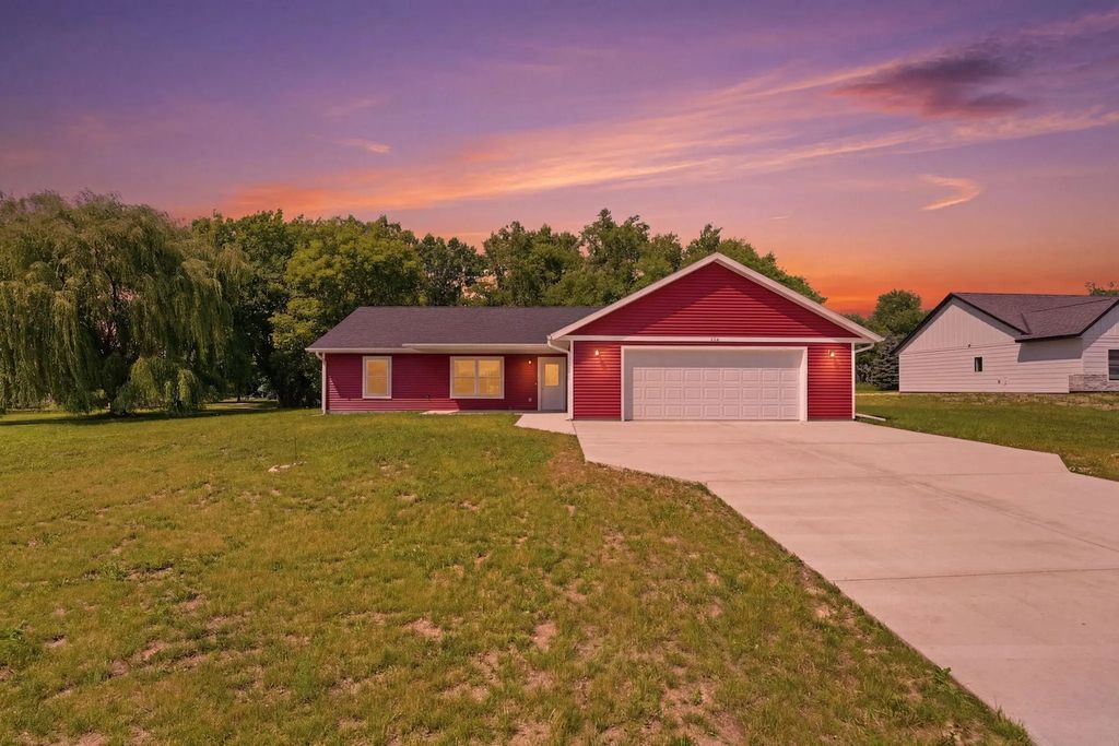 226 Greenview Lane, Miltona