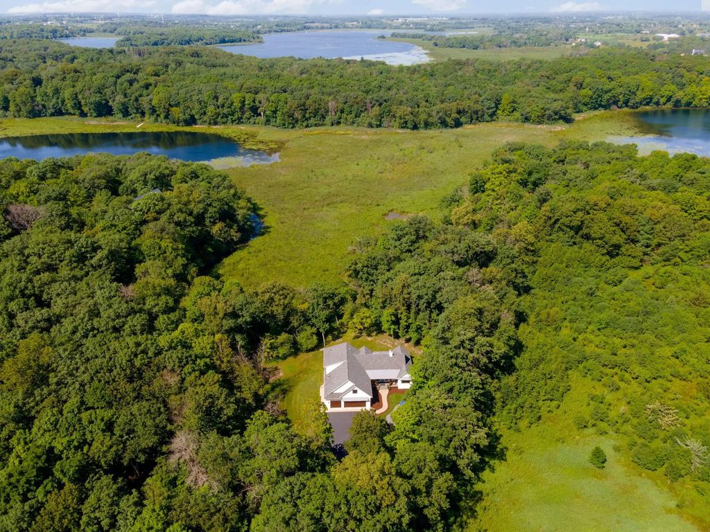 1775 Retreat Circle, Minnetrista