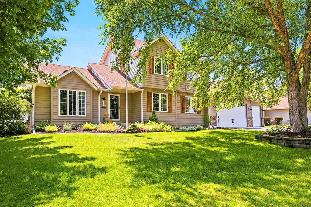 10948 203rd Street W, Lakeville
