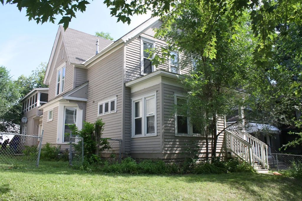 833 3rd Street E, Saint Paul