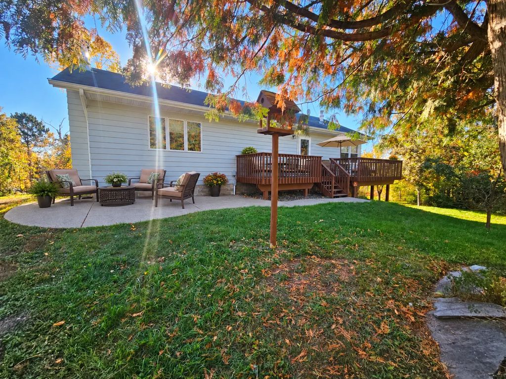 5758 Puncher Point Road, Tower