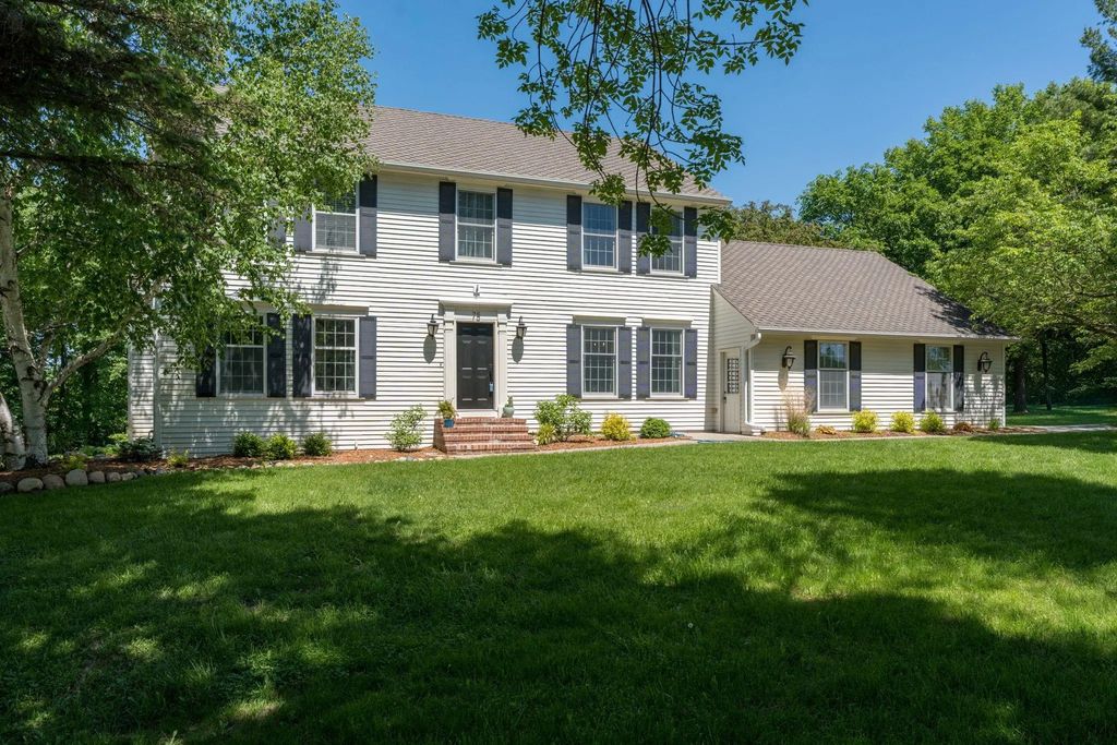 75 Telemark Drive, Mankato