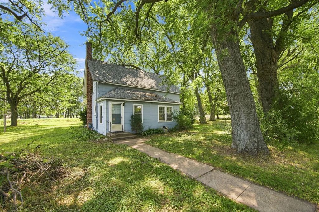 2010 County Road Cc, New Richmond