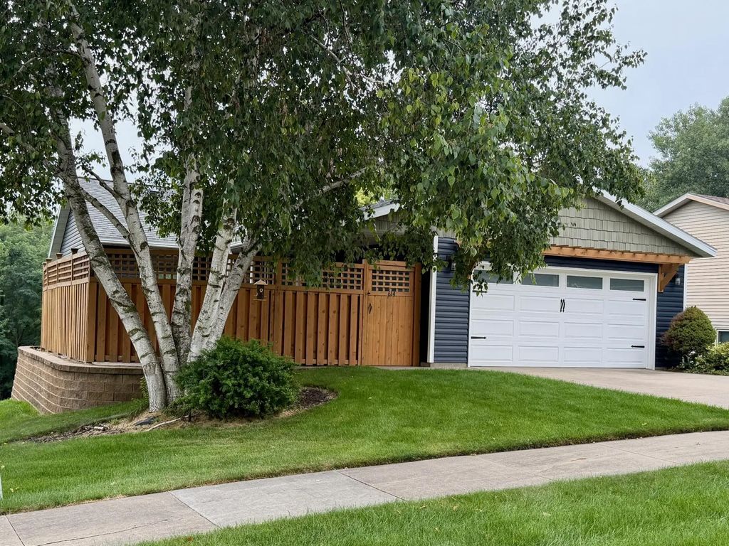 614 37th Street Sw, Rochester