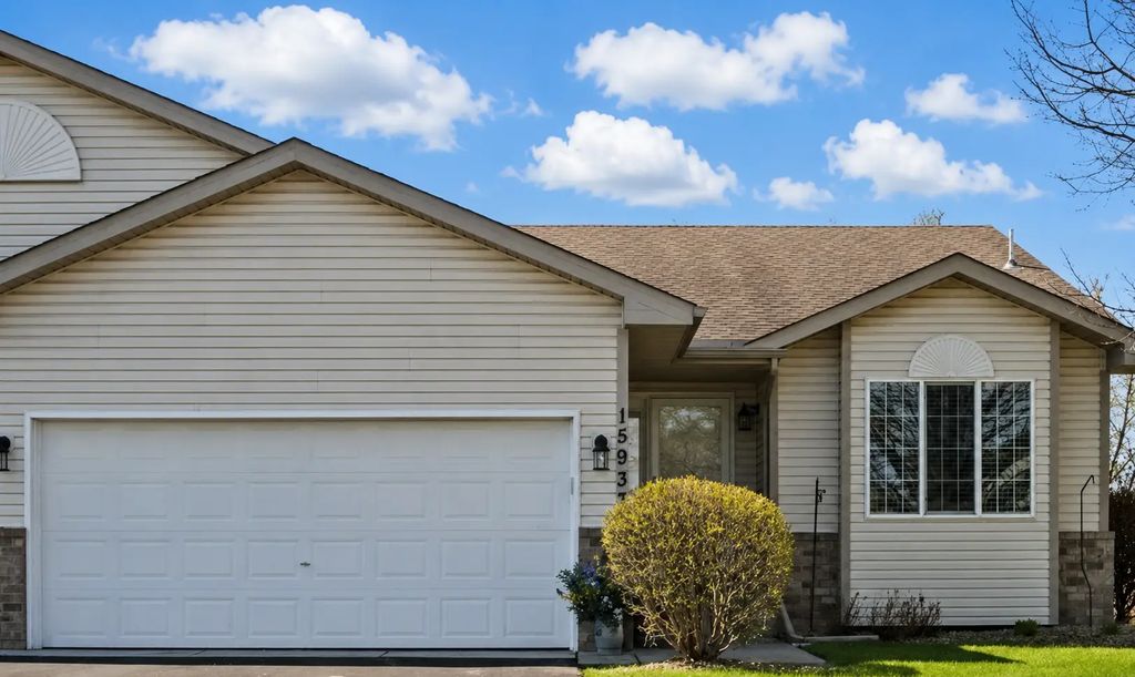15933 Vale Street Nw, Andover