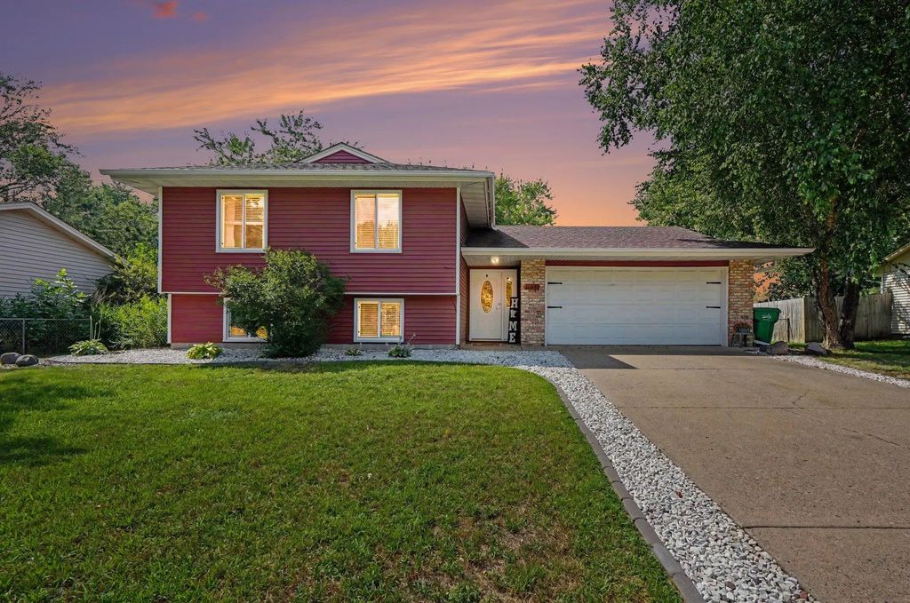 10441 Partridge Street Nw, Coon Rapids