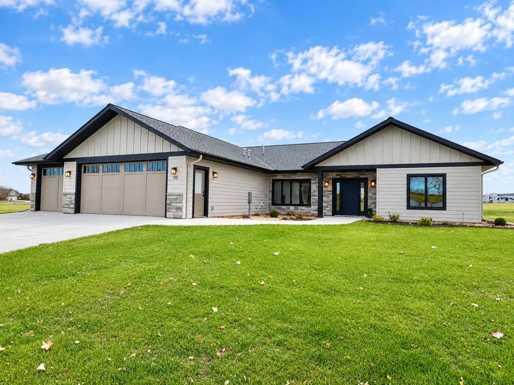 115 Barber Circle, Granite Falls