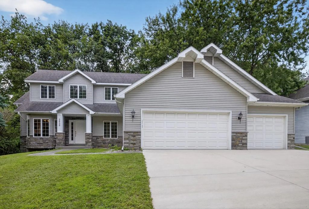 2032 Fox Valley Drive Sw, Rochester