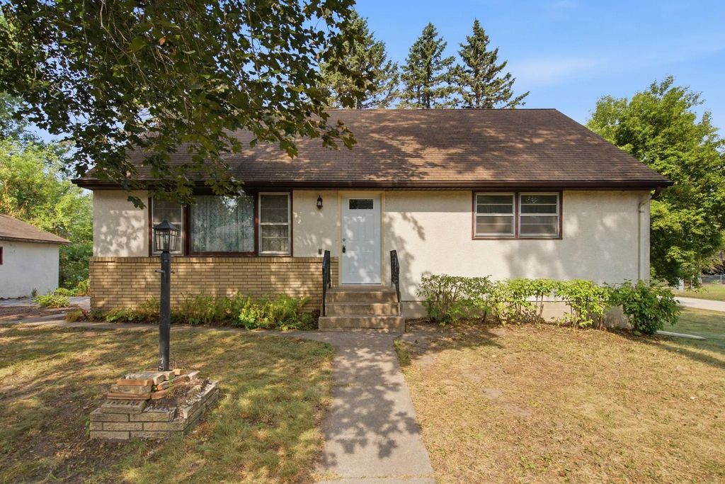 1521 Arkwright Street N, Saint Paul