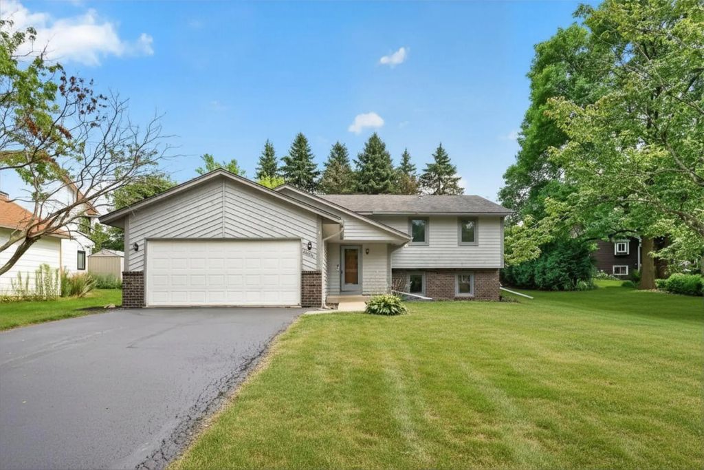 8026 173rd Street W, Lakeville