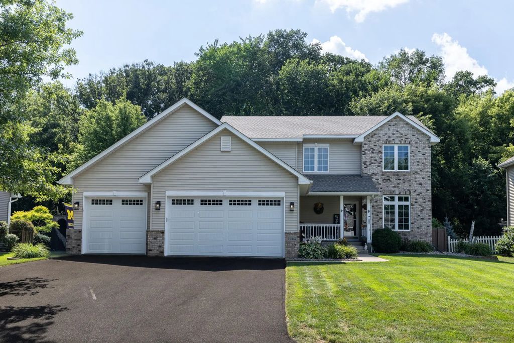 19447 Elkridge Trail, Farmington