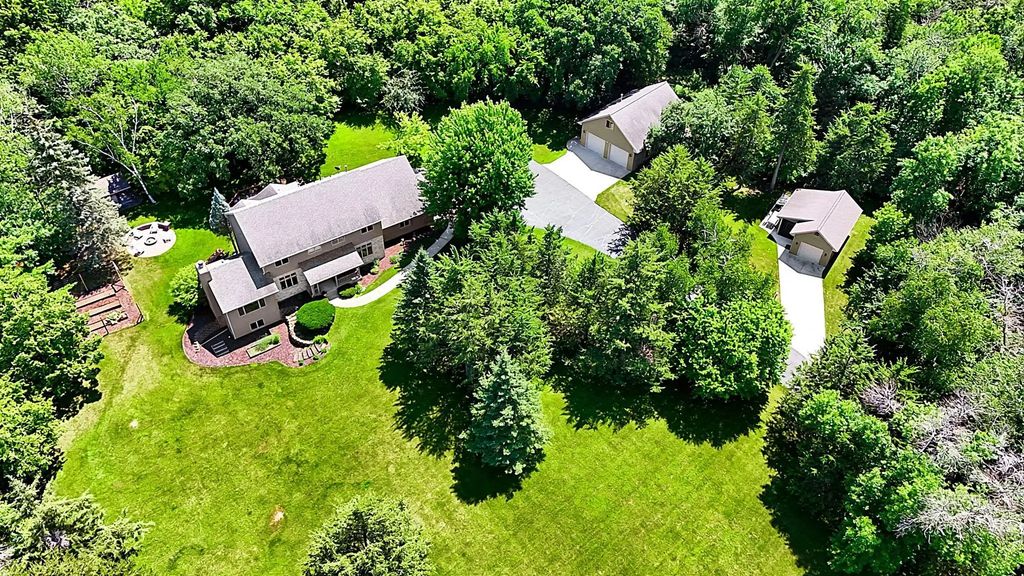 21602 Fireside Court, Cold Spring