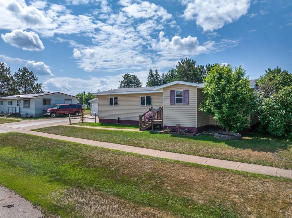 50 Cypress Boulevard, Babbitt