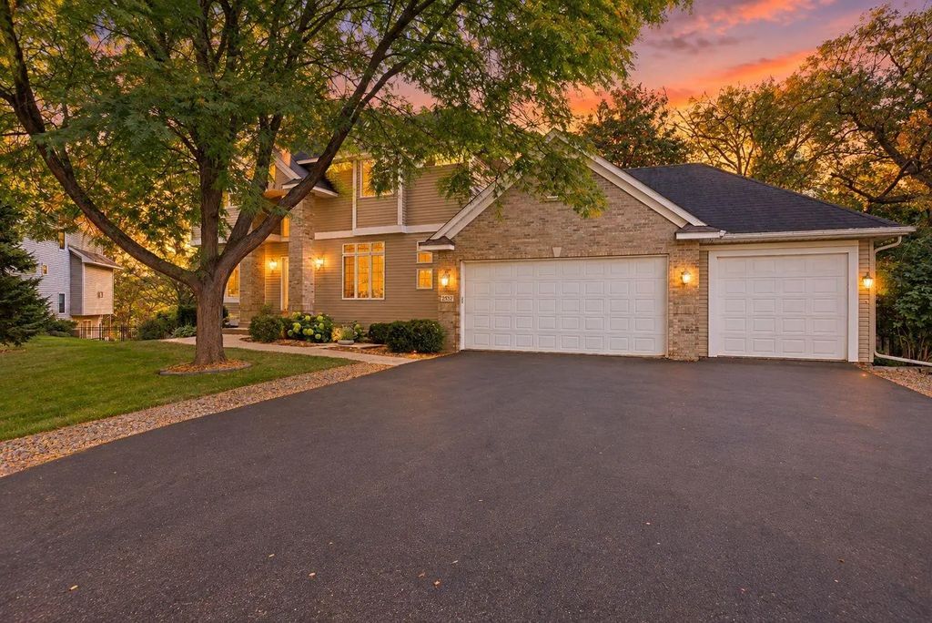 2332 151st Avenue Nw, Andover