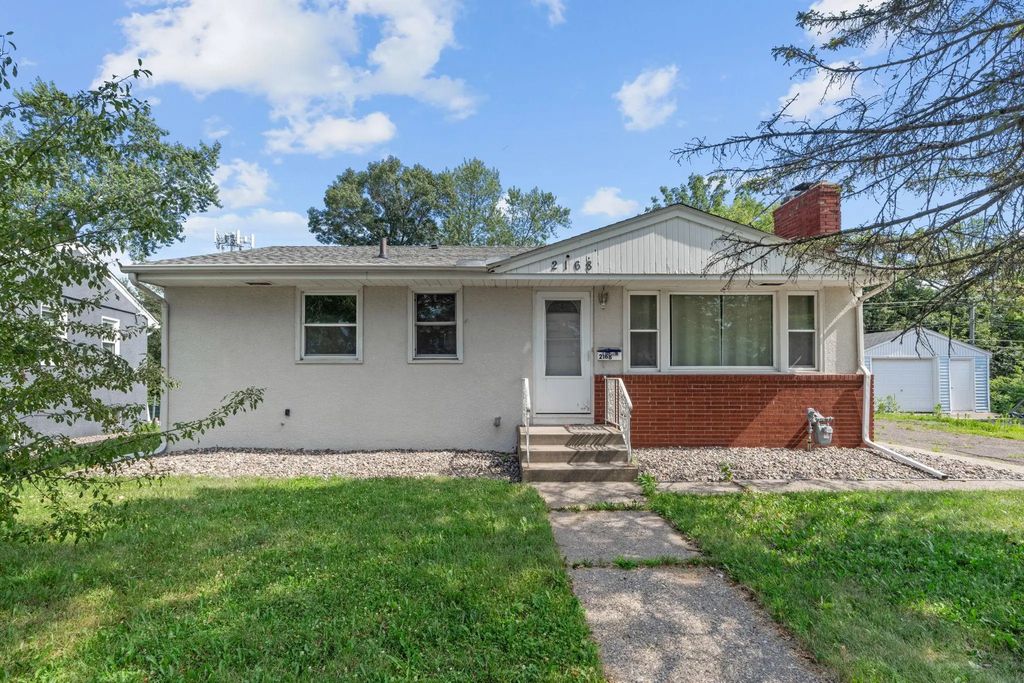 2168 Hawthorne Avenue E, Saint Paul