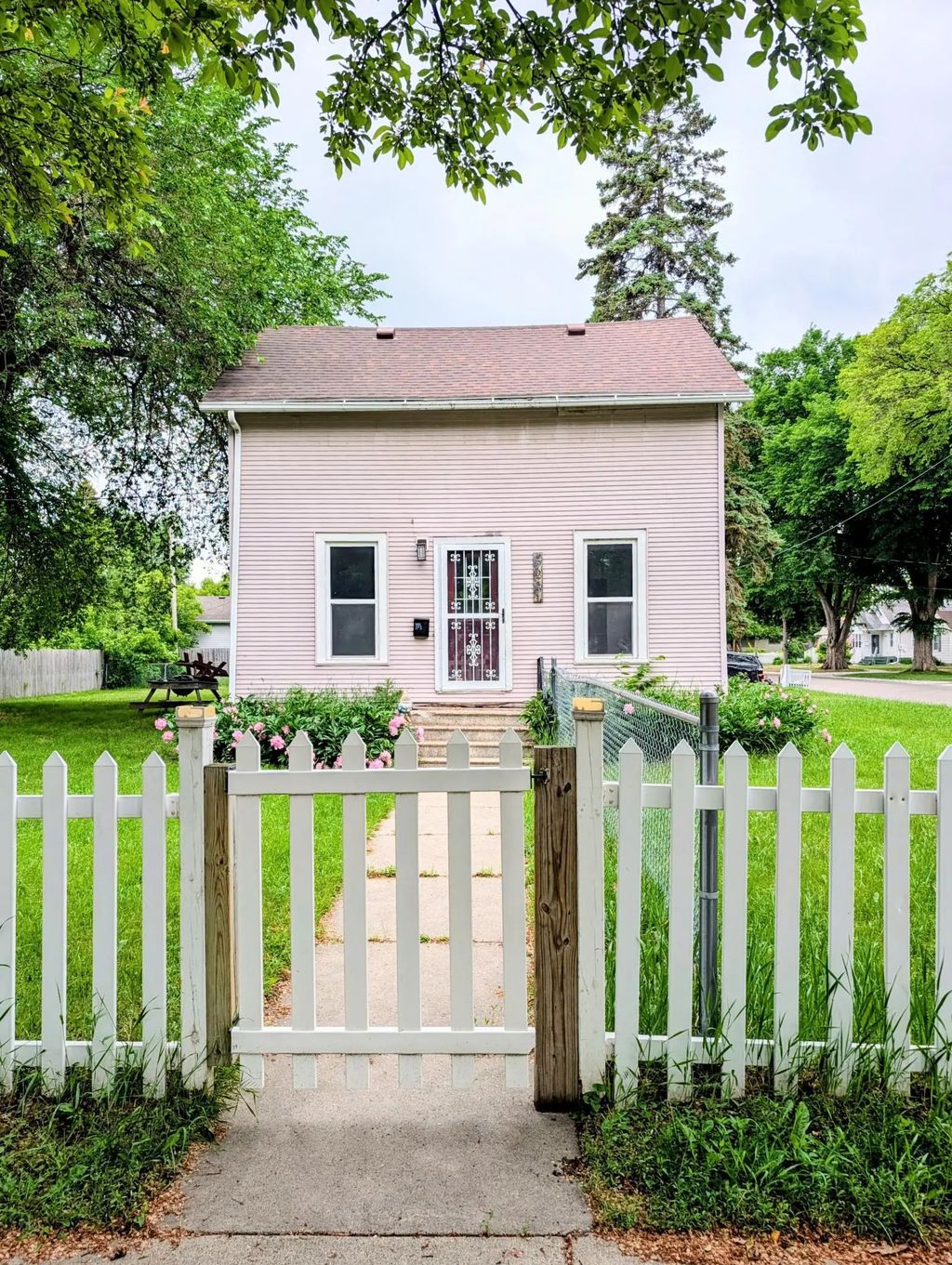 523 11th Street N, Moorhead