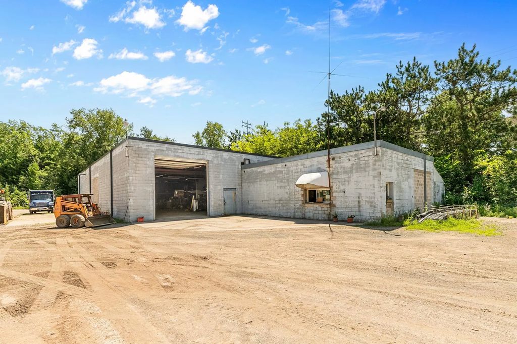 8303 216th Street N, Forest Lake