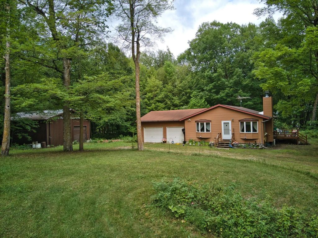 11284 W Splithand Road, Grand Rapids