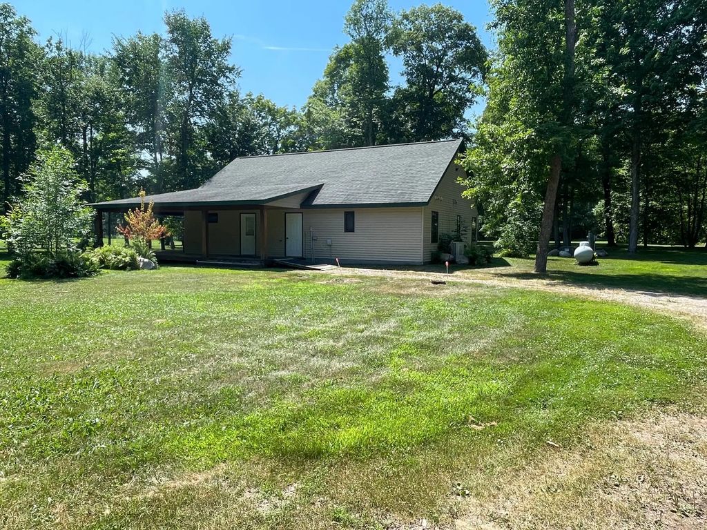 37725 Clover Street, Aitkin