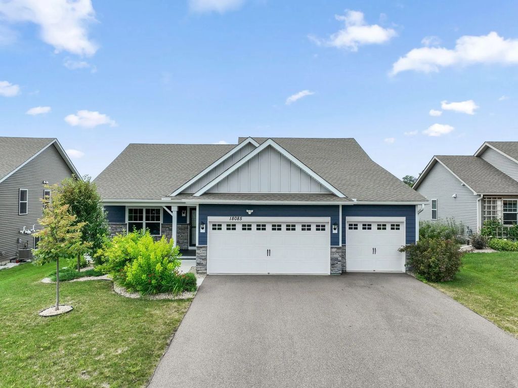 18085 Heirloom Court, Lakeville