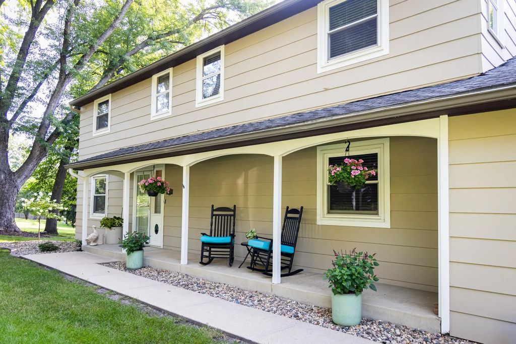 1440 Woodland Drive Sw, Rochester