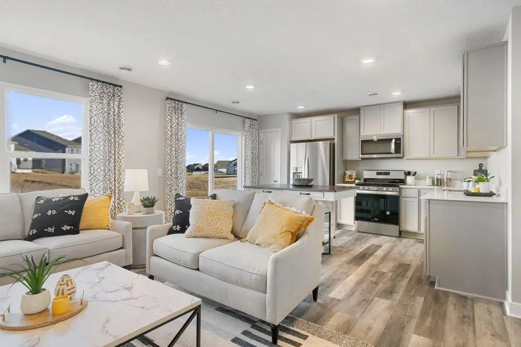 13723 Victoria Meadows Court, Rosemount