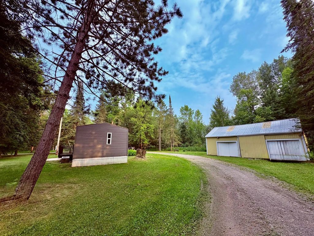 1473 State Highway 172 Nw, Baudette