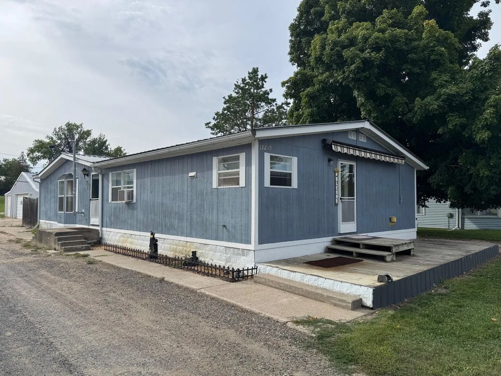 12239 4th Street, Northome