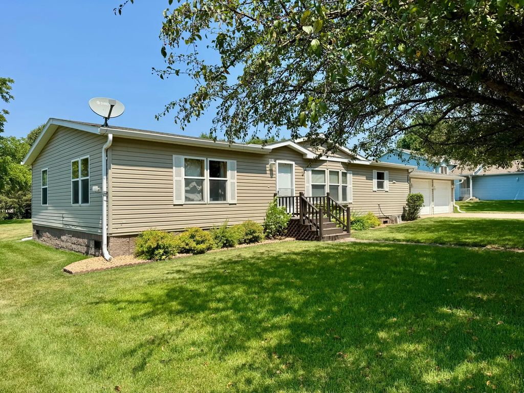 1206 Viking Drive, Olivia