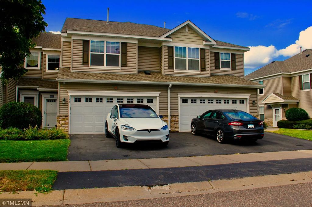 333 Naegele Avenue, Columbia Heights