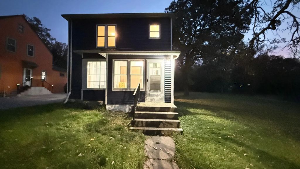 143 Washington Street, Granite Falls