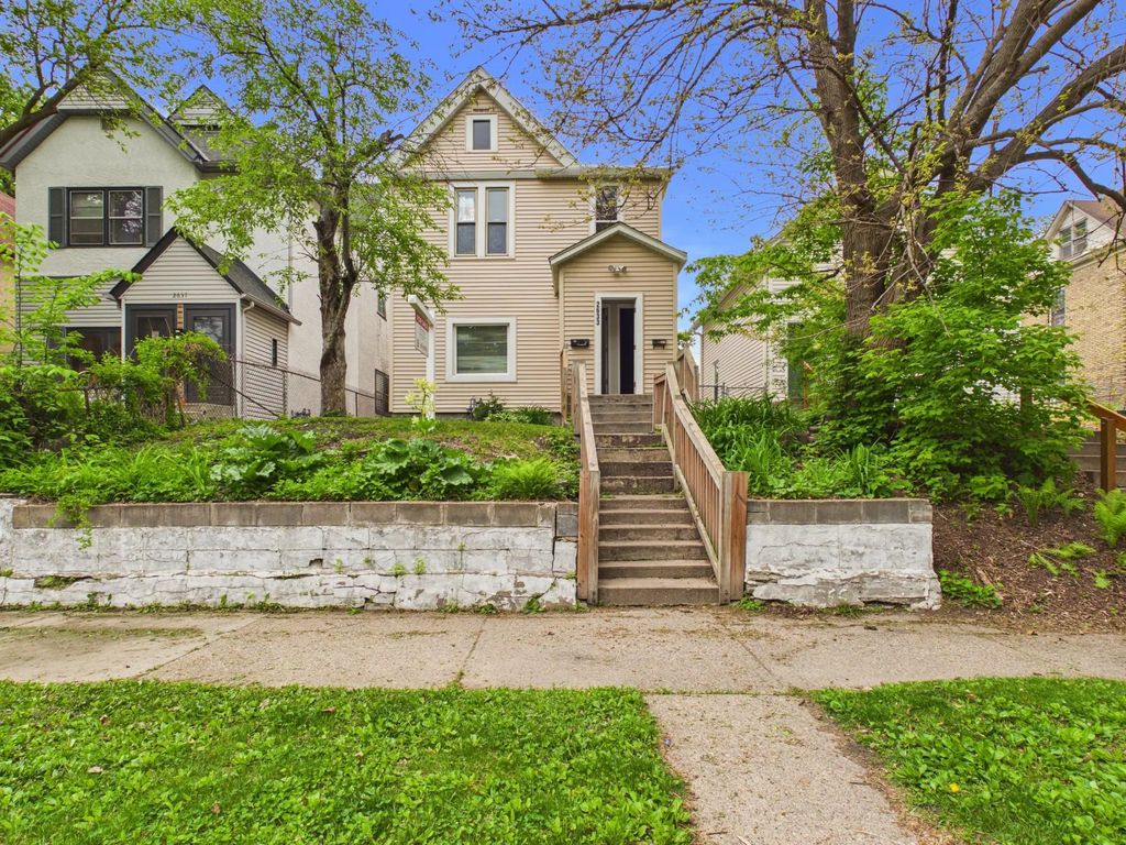 2633 Taylor Street Ne, Minneapolis