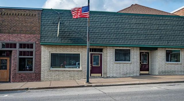 359 W Main Street, Ellsworth