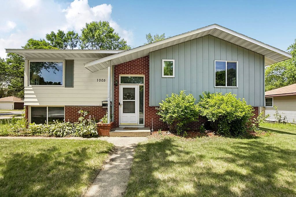 1005 25th Avenue N, St Cloud