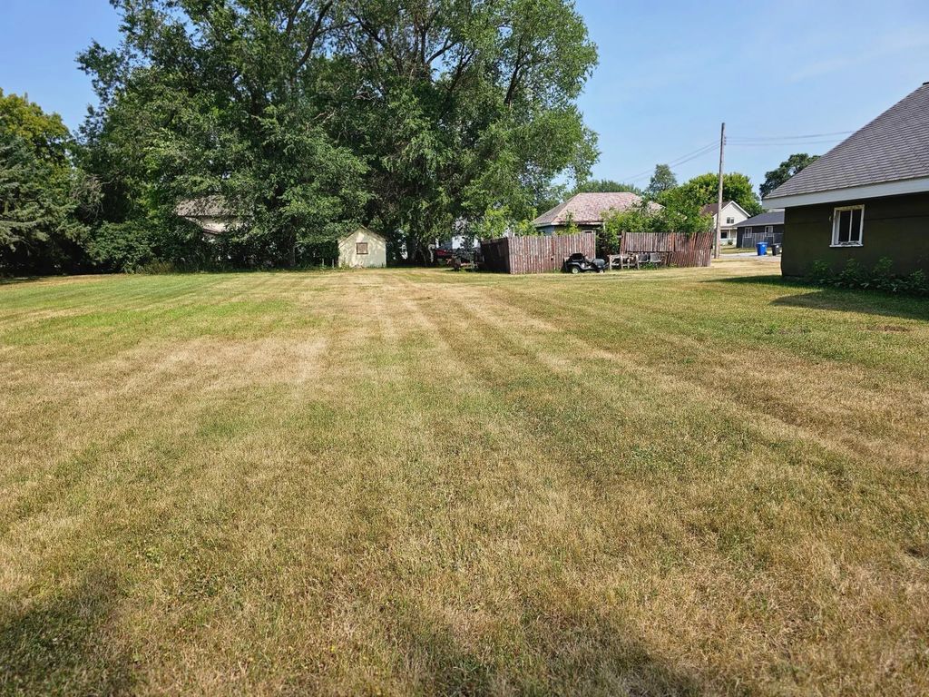 205 5th Avenue Nw, Barnesville