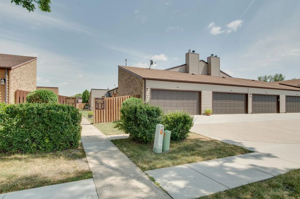 1530 35th Street S E, Fargo