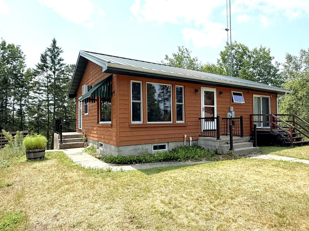 8468 N Ahlstrand Road, Tower