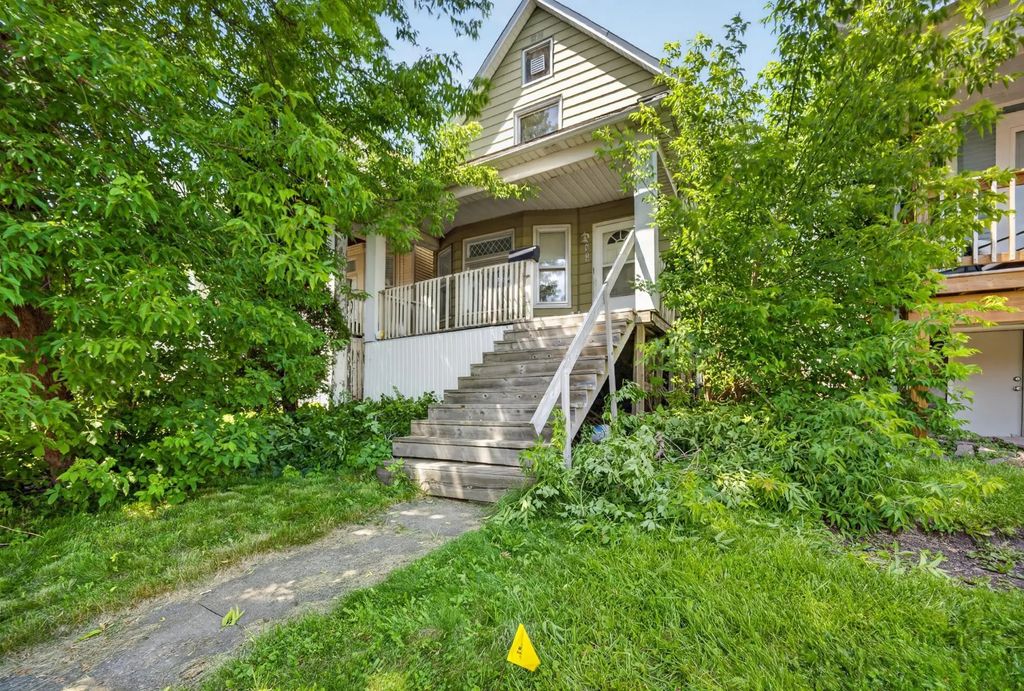 2317 W 4th Street, Duluth