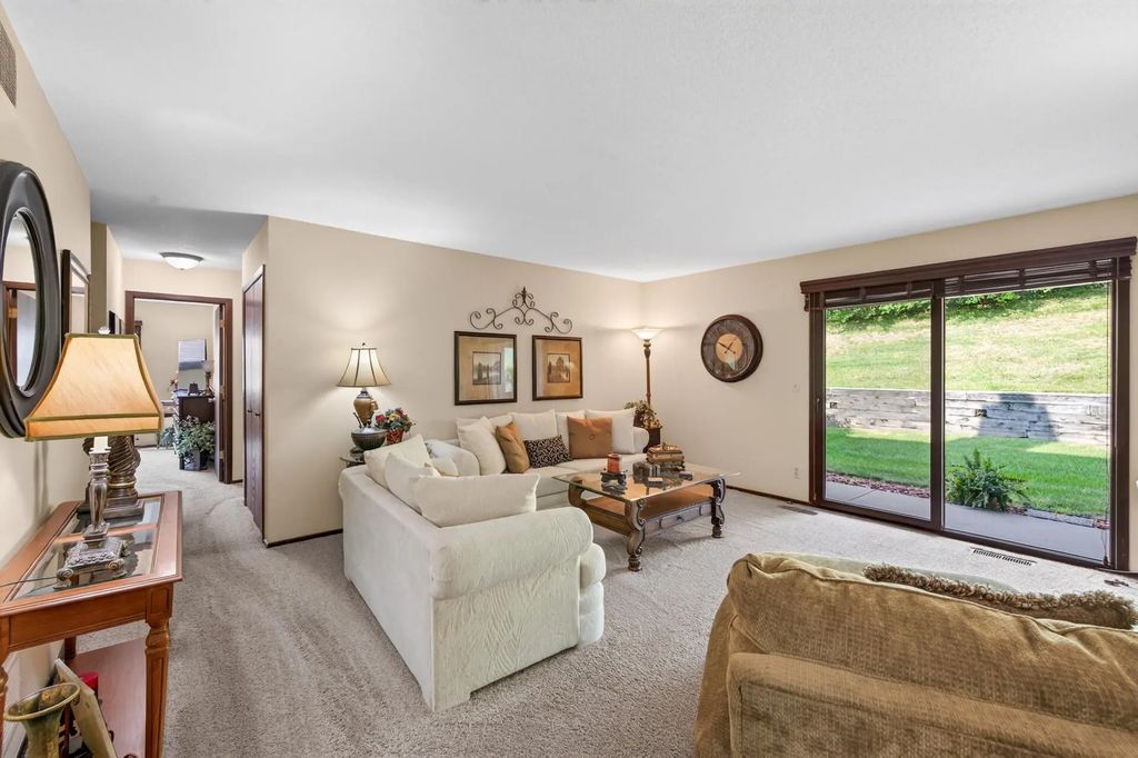 5217 Balmoral Lane, Bloomington