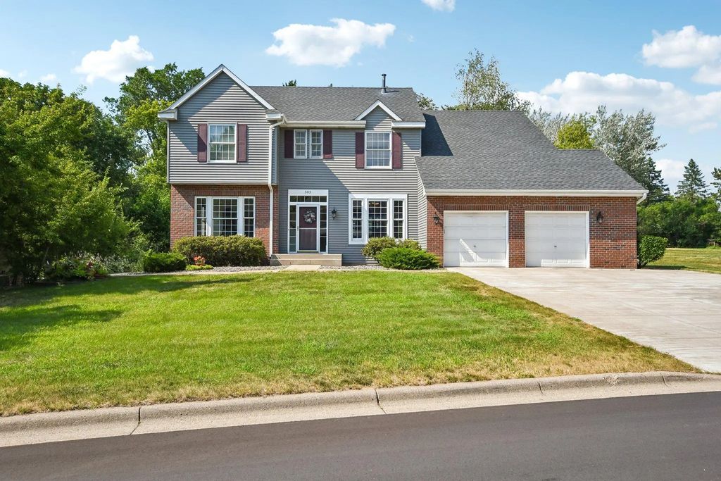503 Abbey Way, Mendota Heights