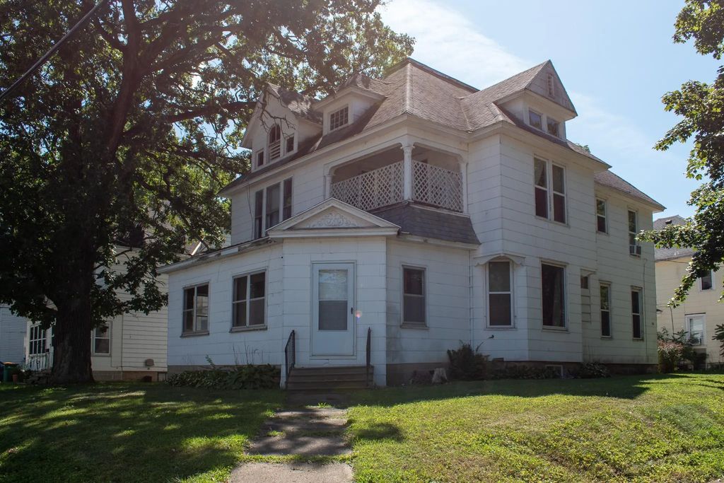 701 Water Street, Albert Lea