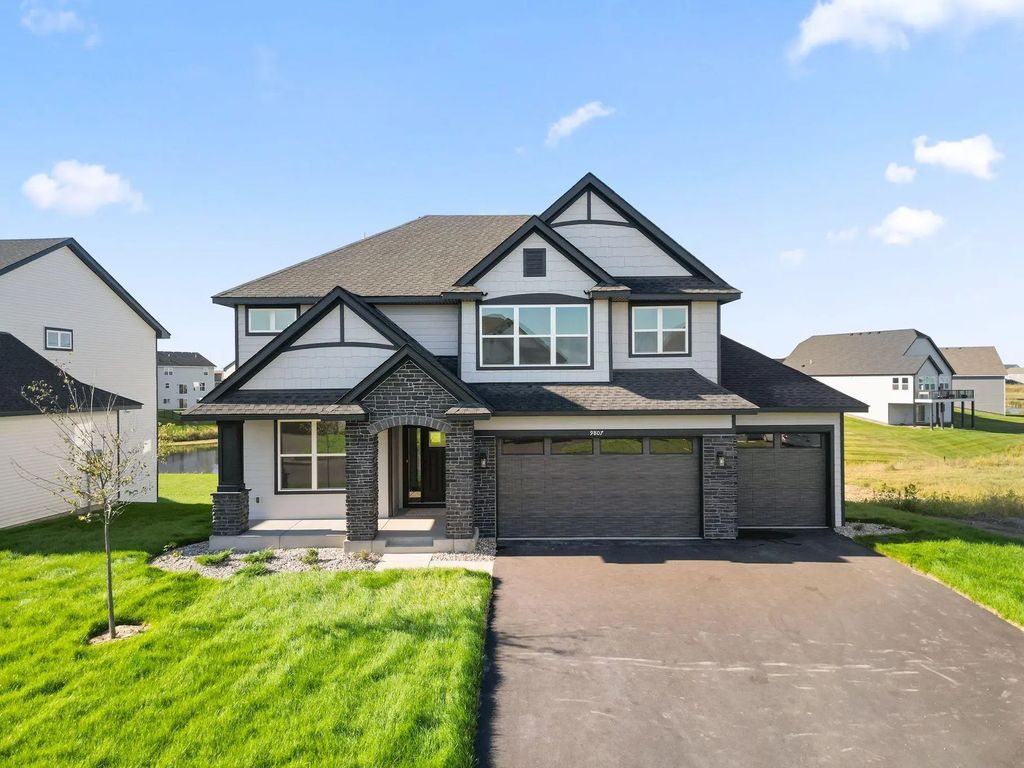 9807 49th Place Ne, Saint Michael