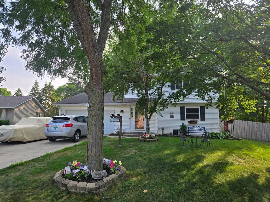 7484 Jeffery Lane S, Cottage Grove