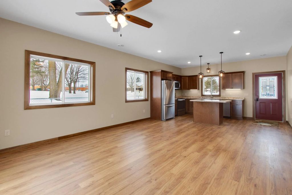 411 Bullis Street, Kenyon