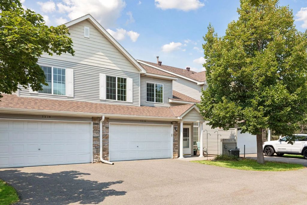 5216 207th Street N, Forest Lake